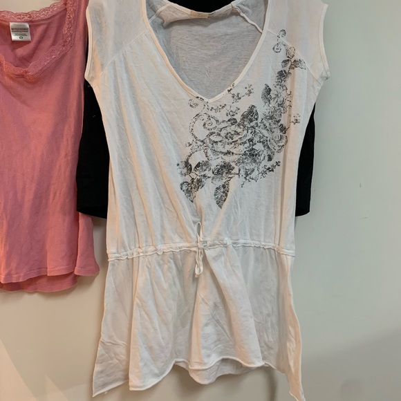 Motherhood Maternity Shorts and Tank and Cotton Tunic - Picture 2 of 8